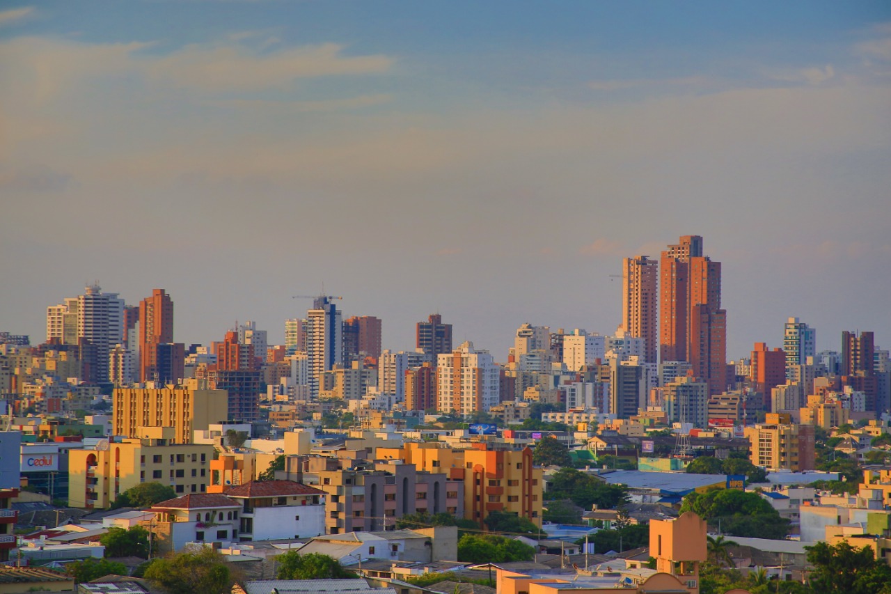 Panoramica de la ciudad de Barranquilla con vista al río