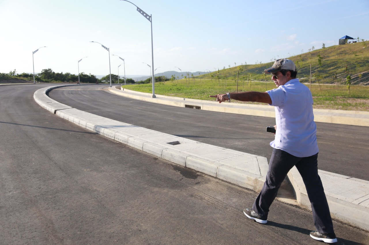 Alcalde inspecciona obras