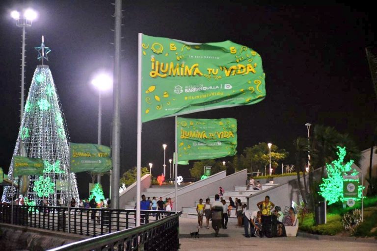 Celebración de la la navidad en el gran malecón