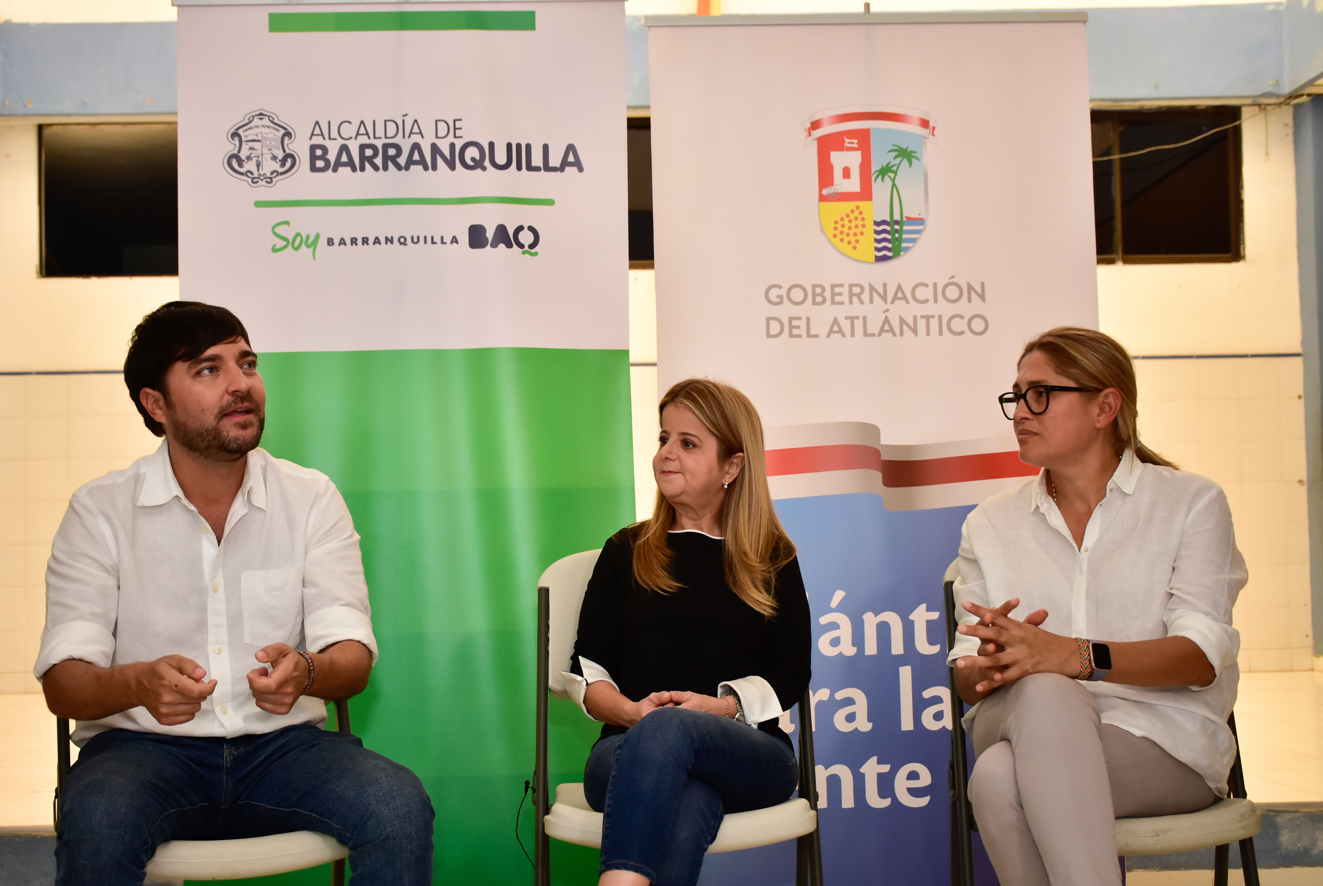 Rueda de prensa con gobernadora