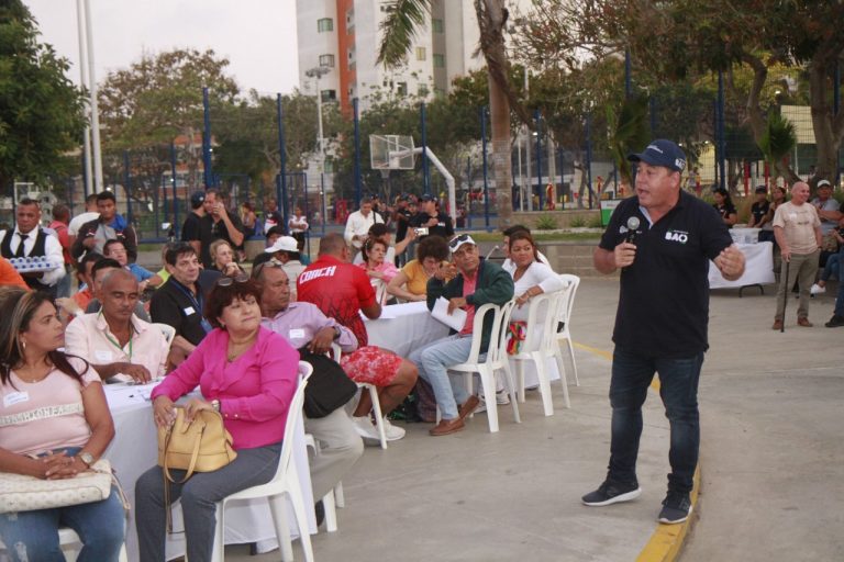 El gerente de la ADI, Alberto Salah Abello, durante la apertura del evento.