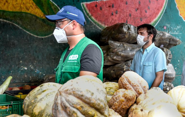 Alcalde en recorrido por mercado de Barranquilla