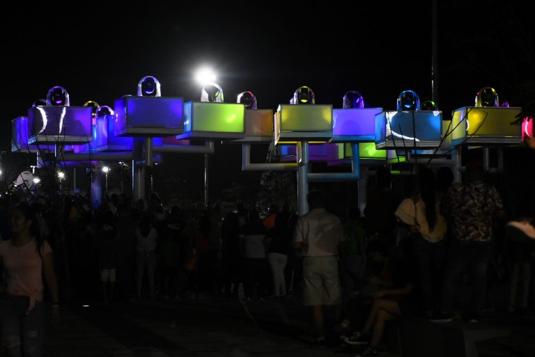 Iluminación de la plaza de luces dell Gran Malecón