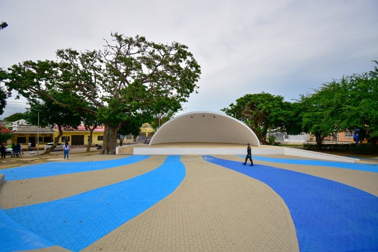 Concha Acústica Parque Almendra