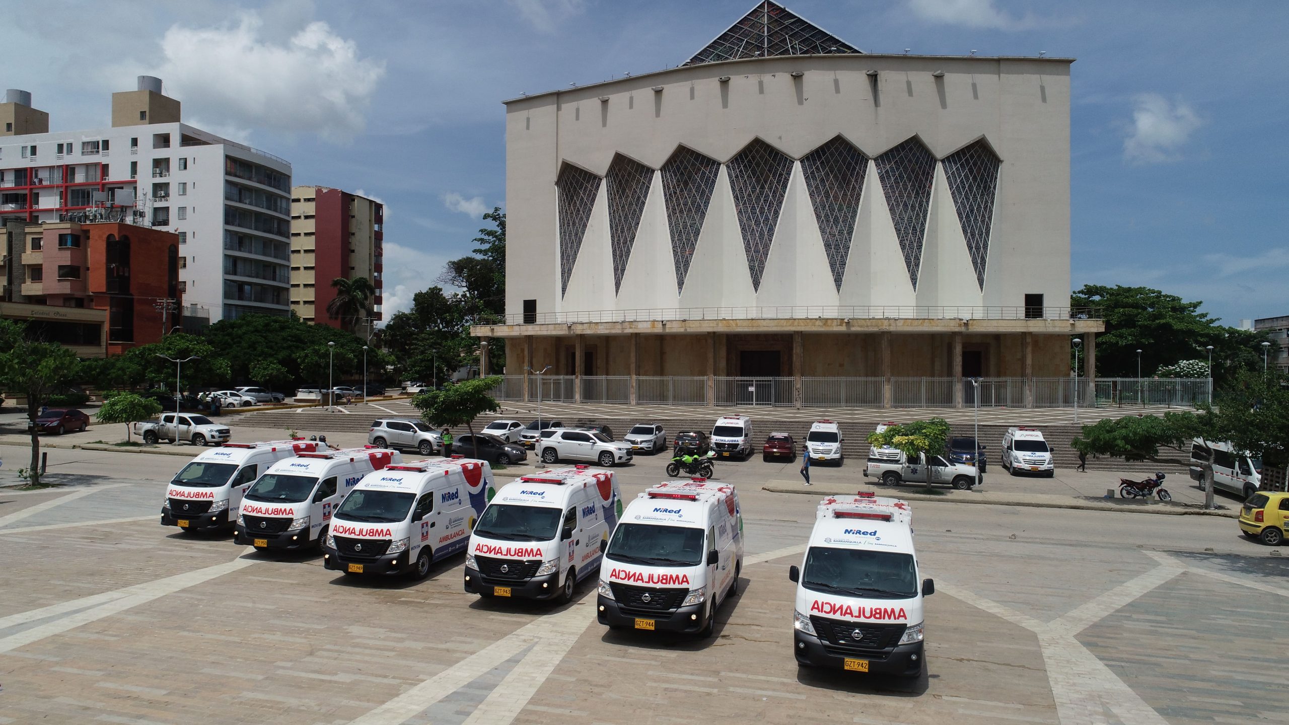 6 nuevas ambulancias Distrito, septiembre 19 de 2020.