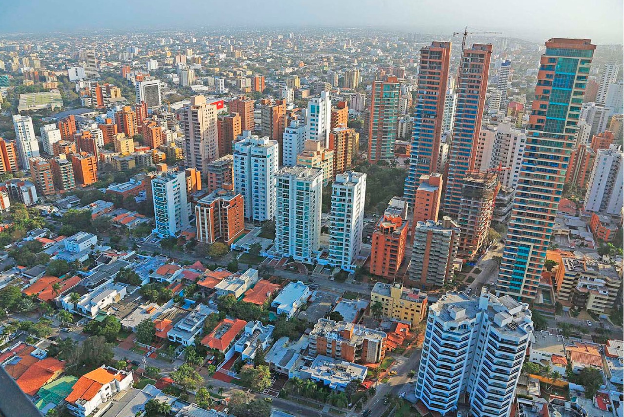 Panorámica diurna edificios de la ciudad