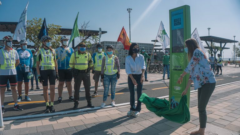 Ciclistas reunidos en el Gran Malecón