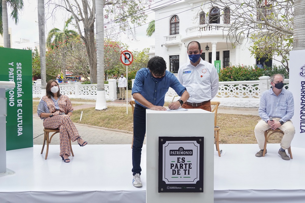 Alcalde Pumarejo Firma del PEMP del barrio El Prado