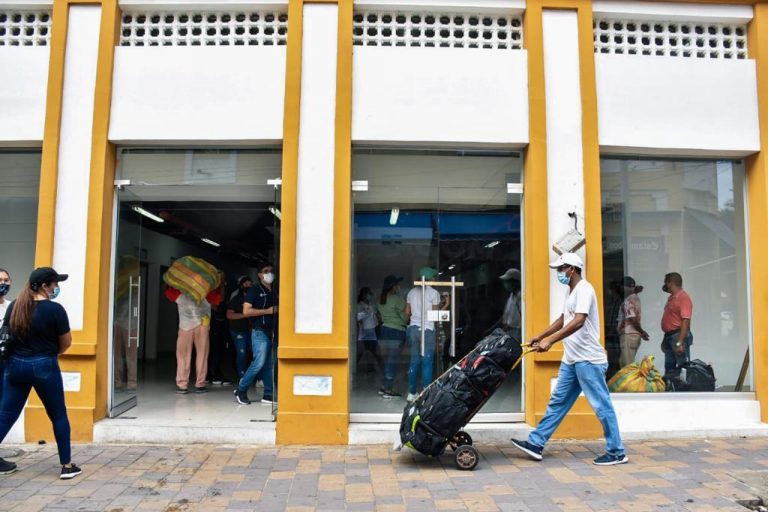 Reubicación vendedores centro