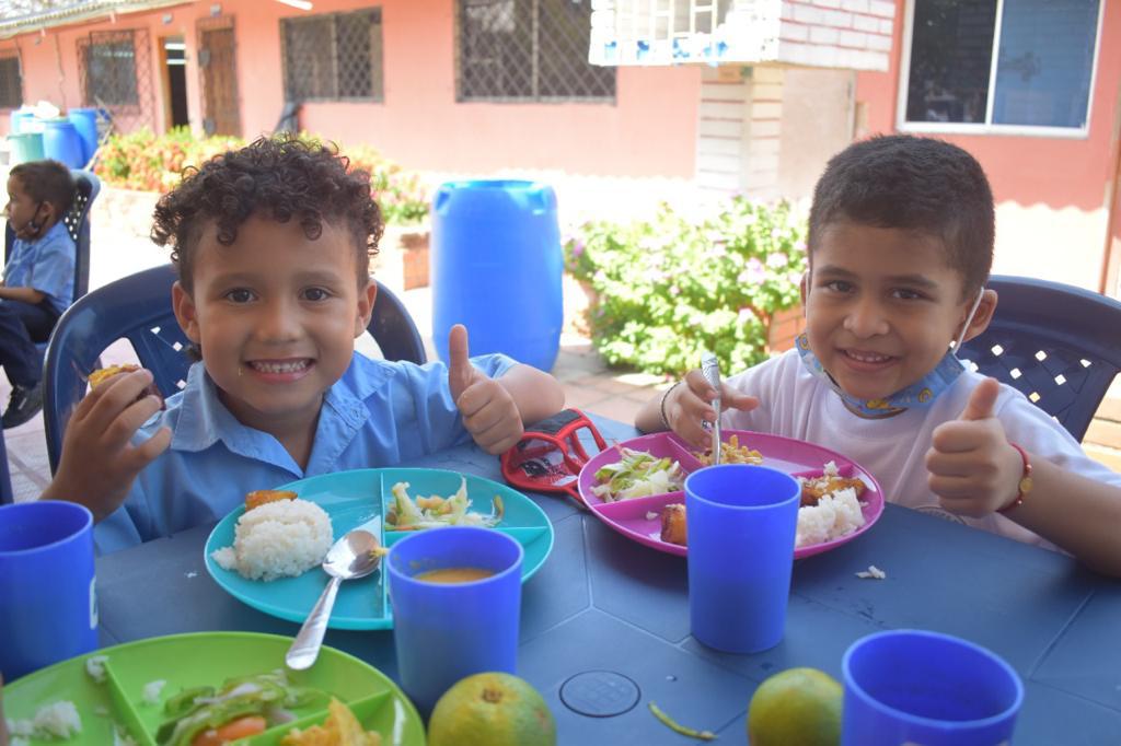 Niños felices