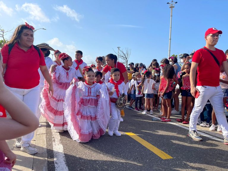 Niños cumbianberos