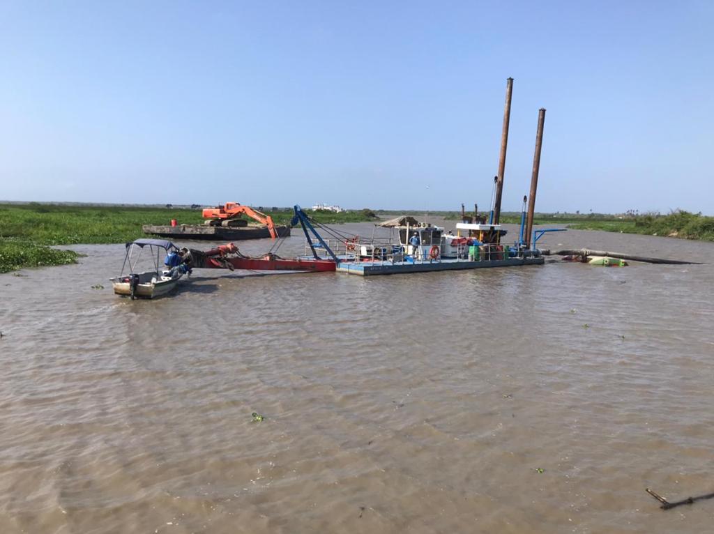 Maquinarias en el caño