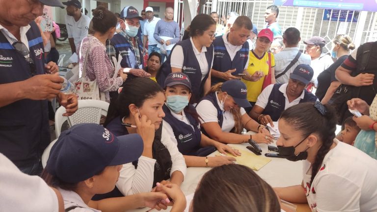 Jornada de Sisben en el barrio La Pradera