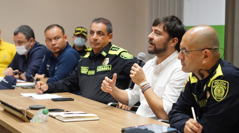 Reunión del Alcalde con gremio de transportadores y autoridades