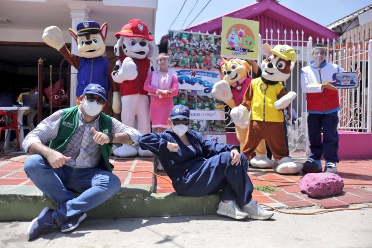 Mascotas y personajes de Primera Infancia en los barrios