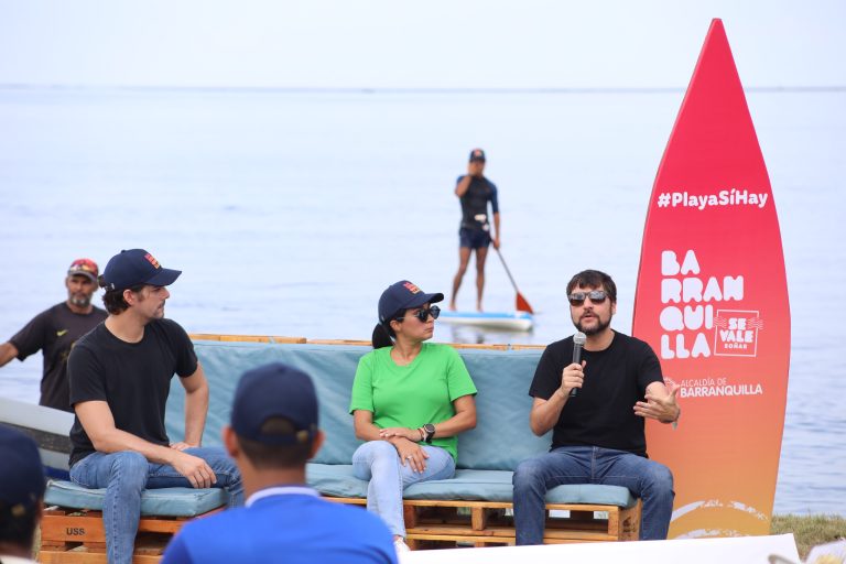 Alcalde Pumarejo en el acto de inicio de la recuperación de Puerto Mocho