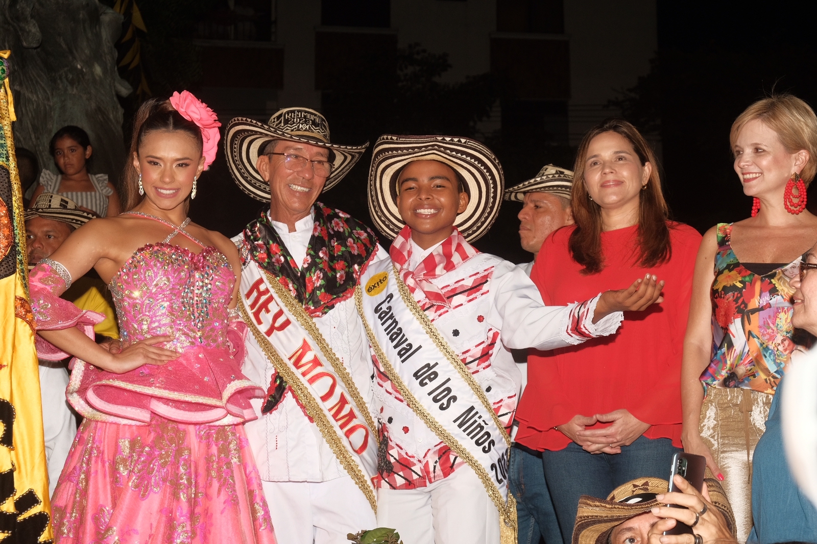 Reina de carnaval, rey momo