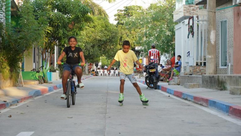 Niños en actividades deportivas