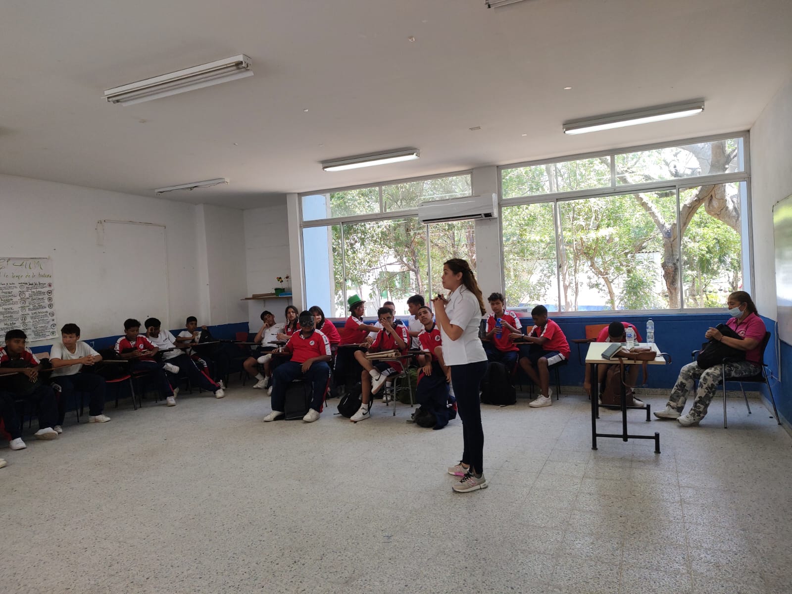 Jornadas de socialización de seguridad ciudadana en aula escolar