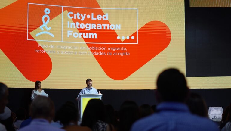 Alcalde Pumerejo intervención en foro city led