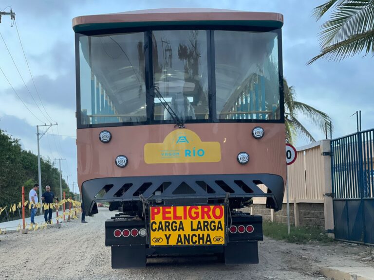 El vagón Río en Barrio Las Flores