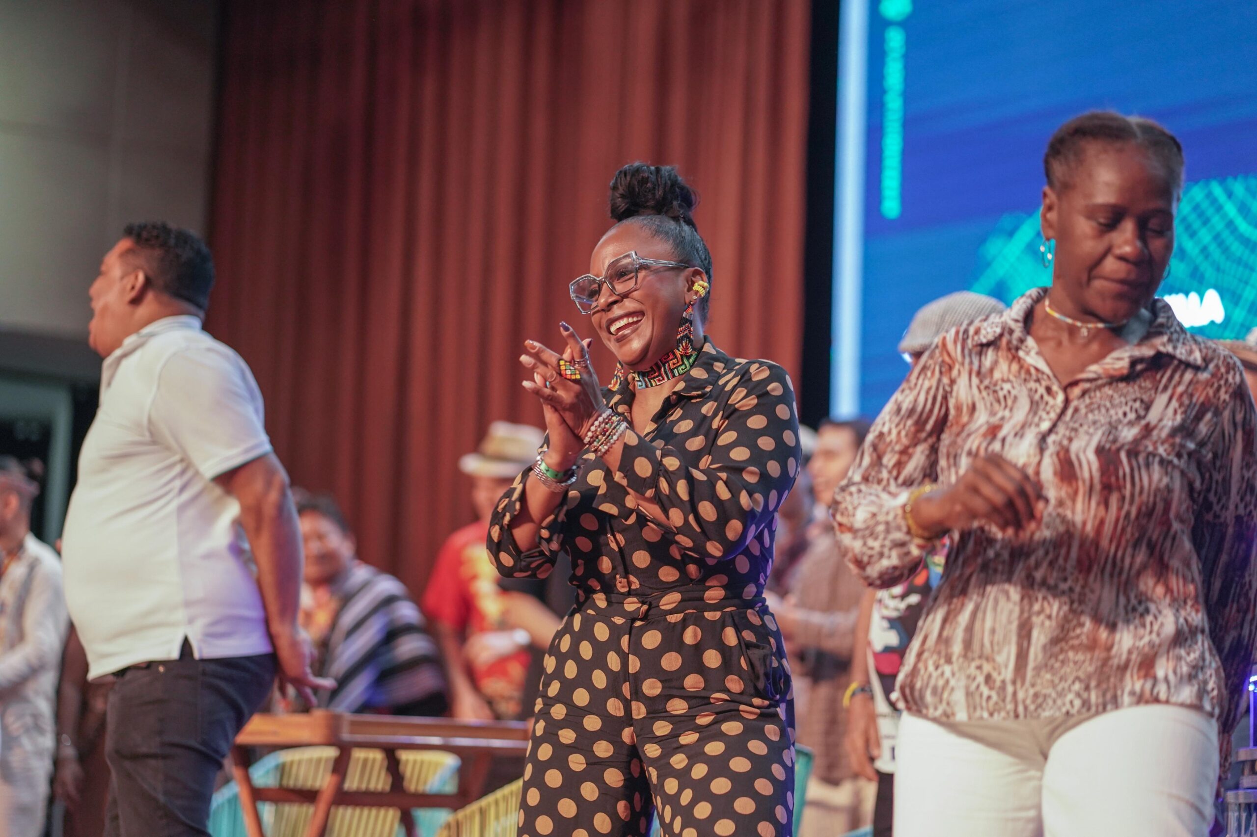 Mujeres afro en evento de cultura ciudadana