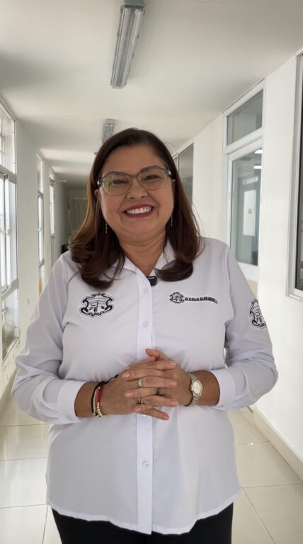 Sandra Gonzáles, Secretaría de Salud