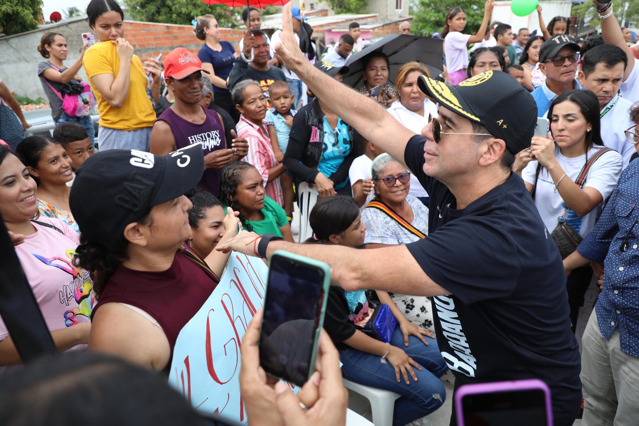 Alcalde con la comunidad