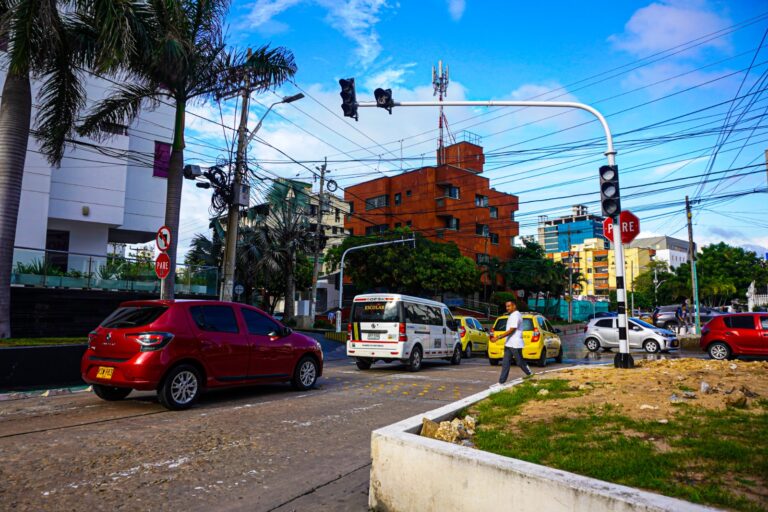 A partir del martes 4 de junio se habilita nuevo semáforo en la Calle 85 con Carrera 47