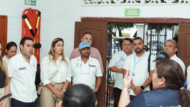 Visita delegaciones a hogar de paso