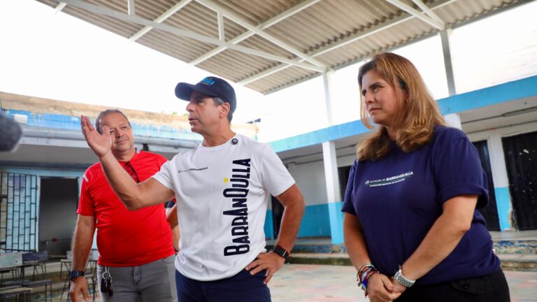 Alcalde Char y Paola Amar, en inspección de obras de colegios