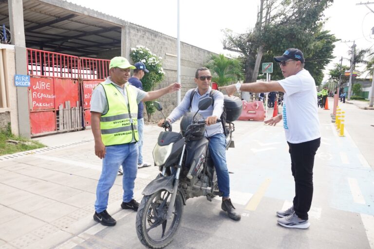 La Secretaria de Tránsito y Seguridad Vial socializa las medidas de las nuevas playas de Puerto Mocho