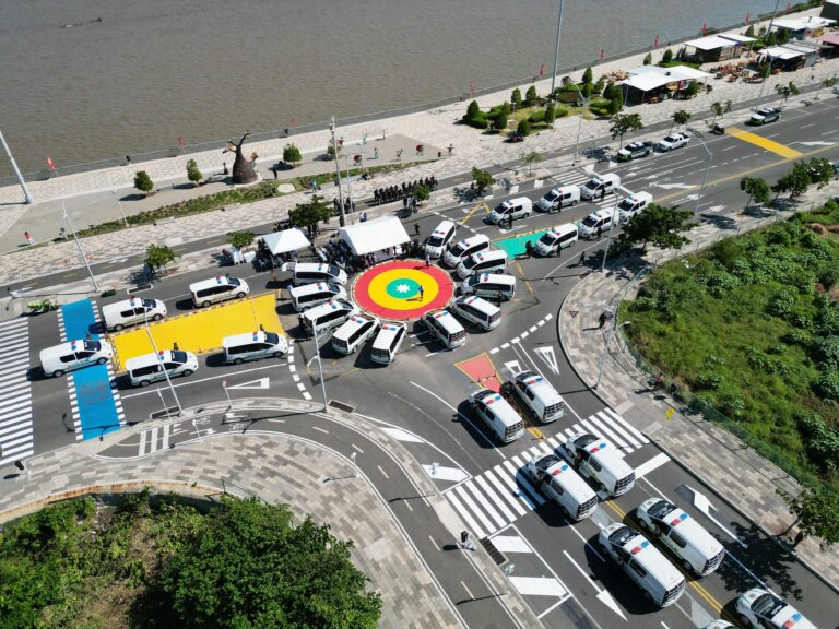 Vista Gran Malecón en entrega de dotación a Policía.