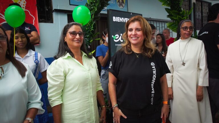 Lanzamiento evento Crack the Code con la presencia de la secretaria de Educación, y representantes de organizaciones aliadas