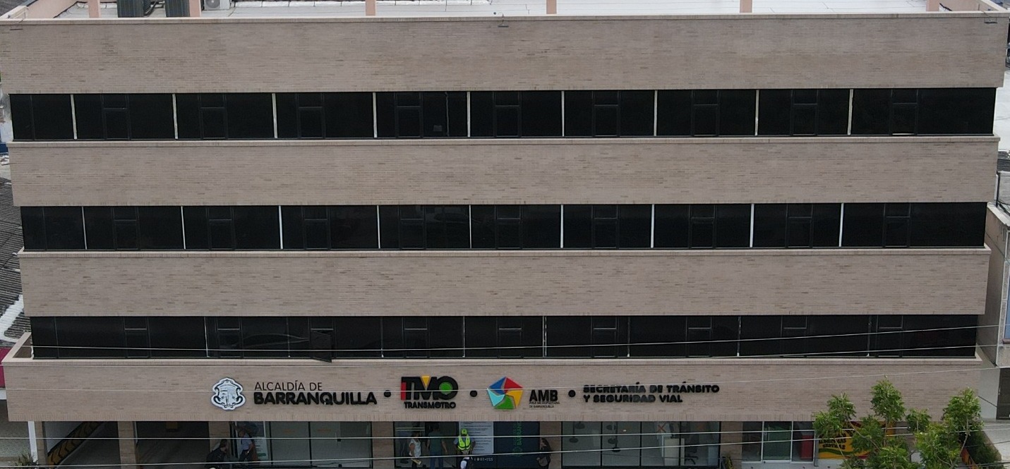 En nuestra sede principal de la Secretaría Tránsito Carrera 46 # 82-225