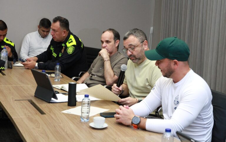 Mesa de seguridad con autoridades distritales y de Policía