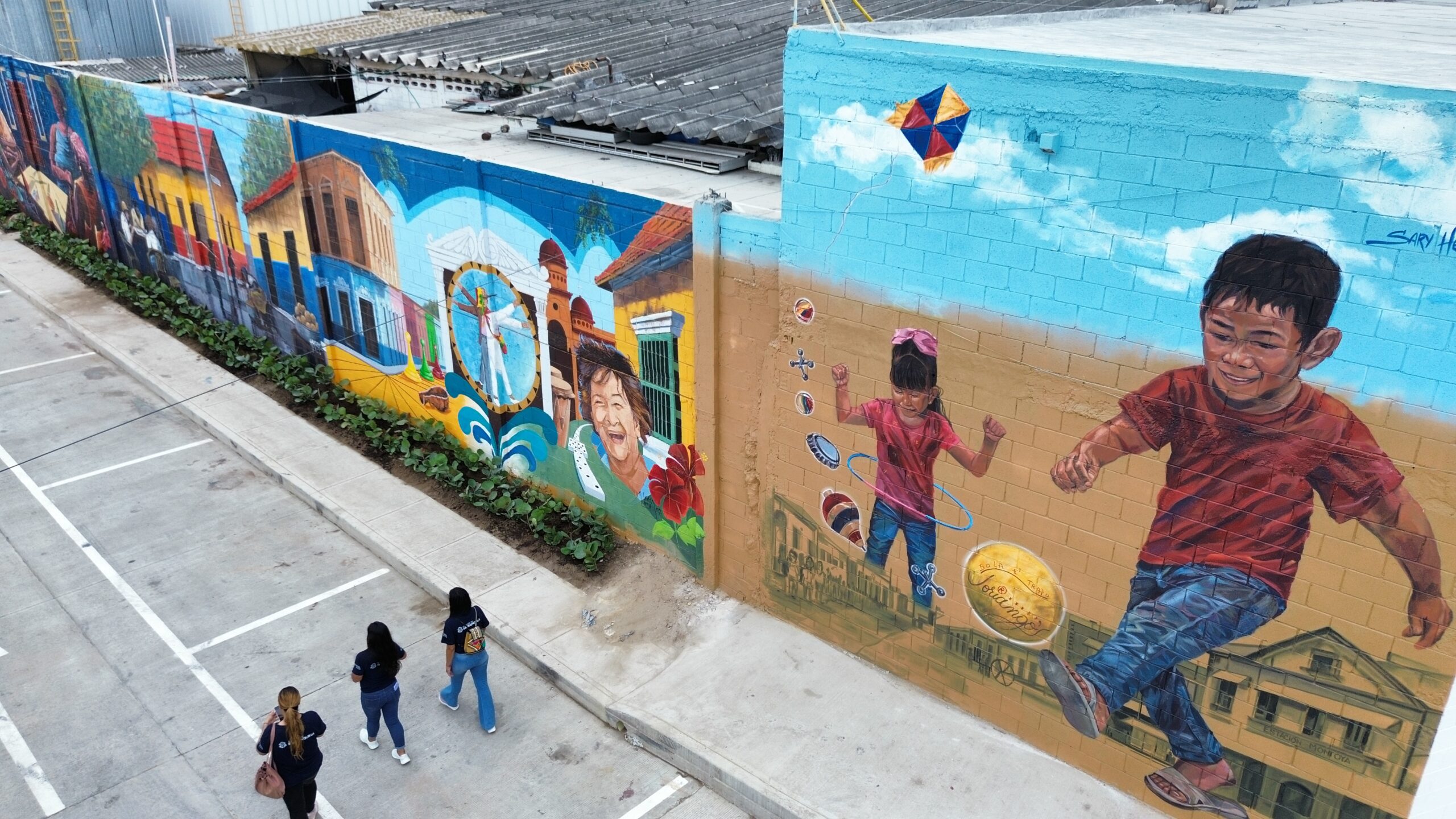 Mural a cielo abierto en Barrio Abajo