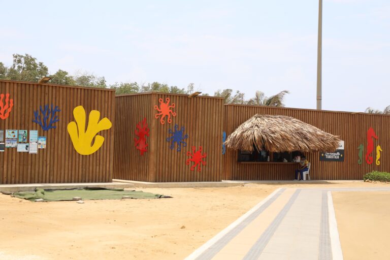 Puerto Mocho cuenta con cocinas óptimas para brindar un servicio de calidad a los visitantes.