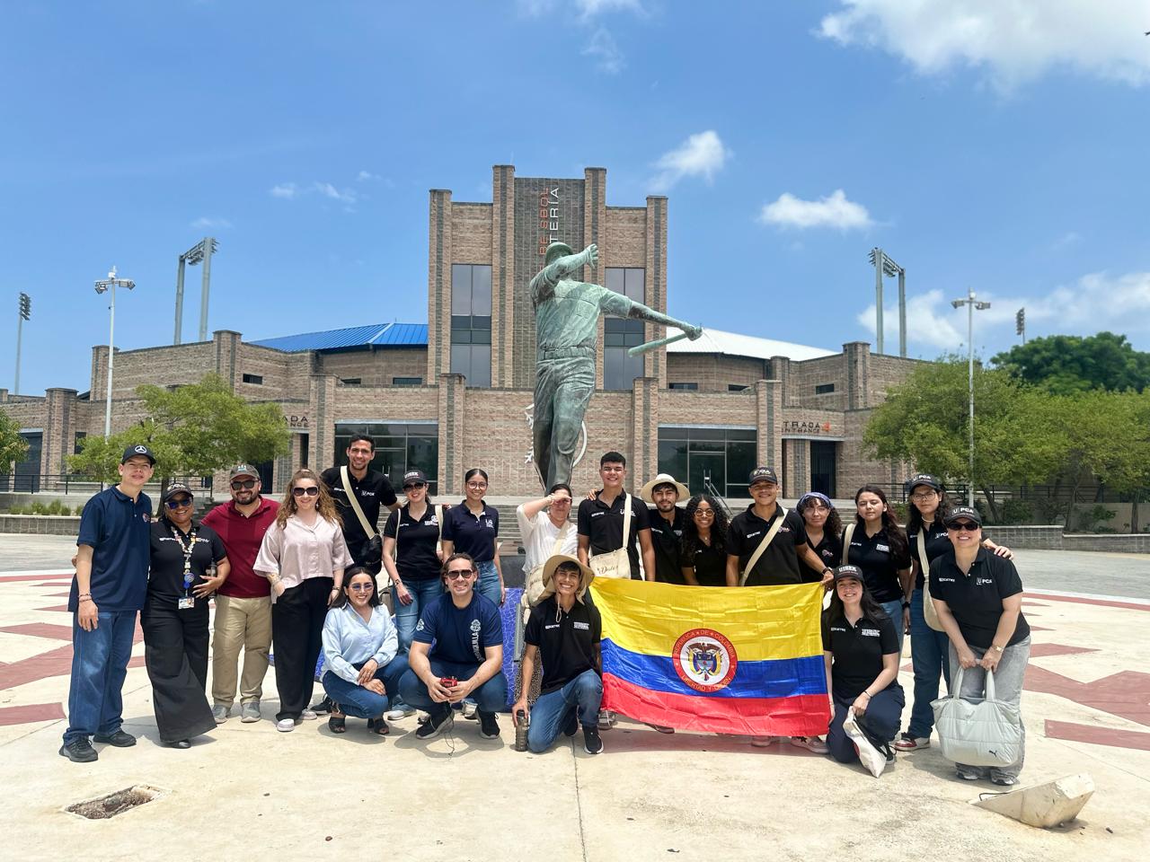Encuentro intercultural ,Asistentes de la Institución Universitaria de Barranquilla , la Corporación Universitaria Politécnico de la Costa y la Corporación Universitaria