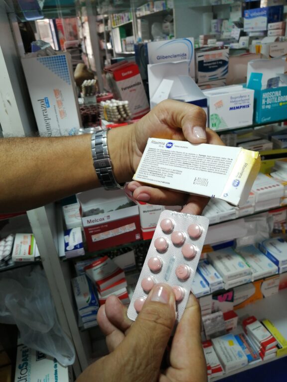 Medicamento con fecha vencimiento