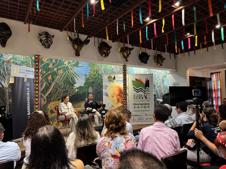 Secretarios de Cultura distrital y departamental durante rueda de prensa de Filbac 2025