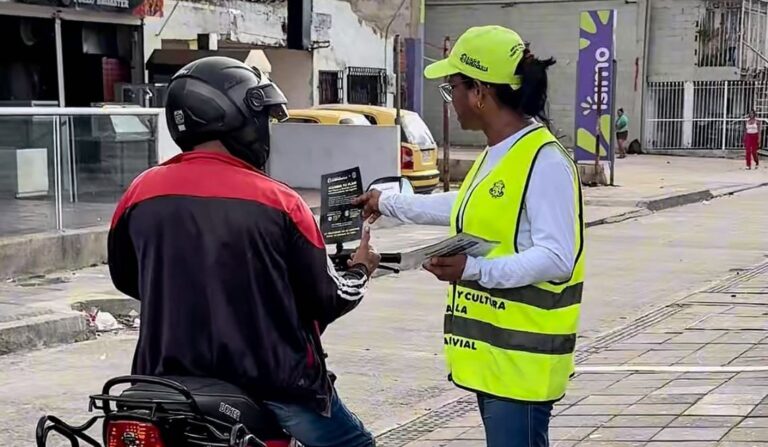 Orientadora da indicaciones a motorizado