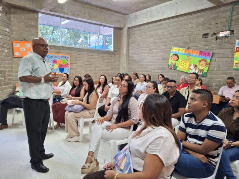 Docentes del distrito de Barranquilla en jornada de fortalecimiento.